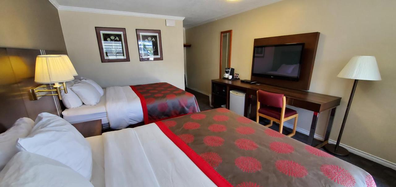 Grand Forks Inn Zewnętrze zdjęcie
